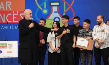 Finalja e Festivalit Komb&euml;tar t&euml; Shkenc&euml;s, fitues gjimnazi &ldquo;Zhani Ciko&rdquo;, Patos me projektin &ldquo;Parku Inteligjent i Blet&euml;ve&rdquo; 