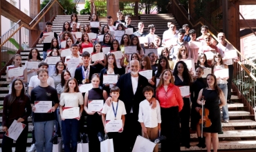 88 olimpiadist&euml;t shqiptar&euml; vler&euml;sohen n&euml; Kryeministri, Kumbaro: Teknologjia n&euml; duart tuaja p&euml;r t&euml; zhvilluar mendimin kritik
