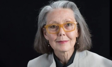 Anne Carson fiton &Ccedil;mimin Nobel n&euml; Let&euml;rsi 2026 - Poezia rikthehet n&euml; qend&euml;r t&euml; v&euml;mendjes